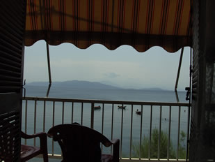 Looking to Pagassitikos Kolpos, from Oliviers room in Hotel Spalatra